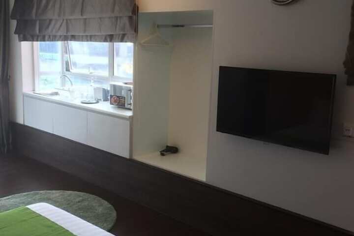 Room 29 of 53