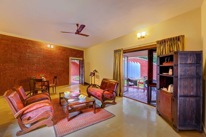 Room 10 of 79