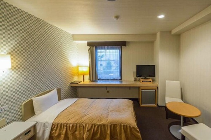 Room 12 of 29