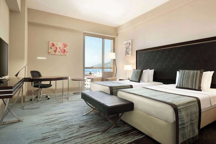 Room 15 of 50