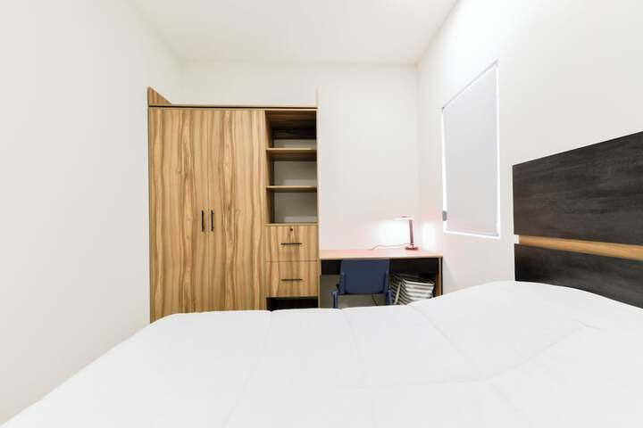 Room 58 of 228
