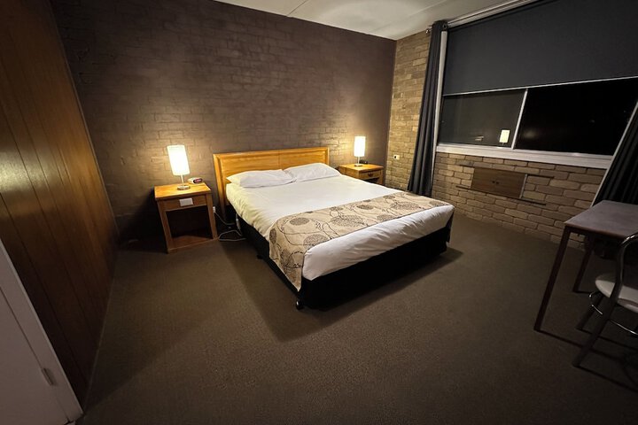Room 7 of 27
