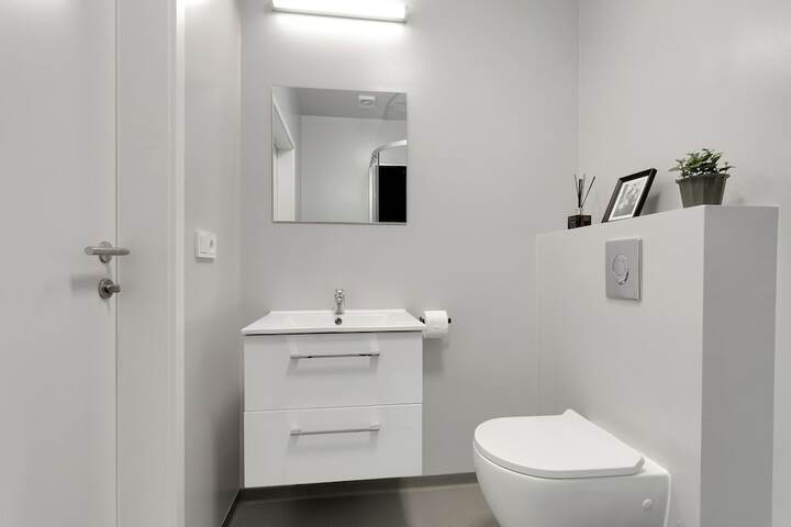 Room 75 of 87
