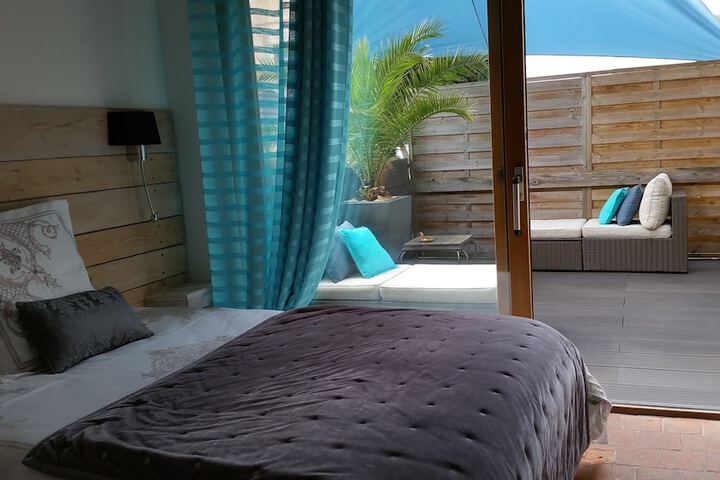 Room 10 of 23