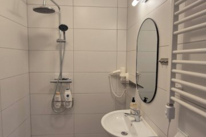 Room 95 of 138