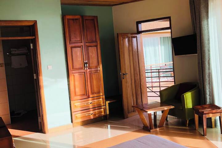 Room 11 of 39