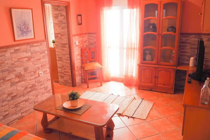 Room 2 of 11