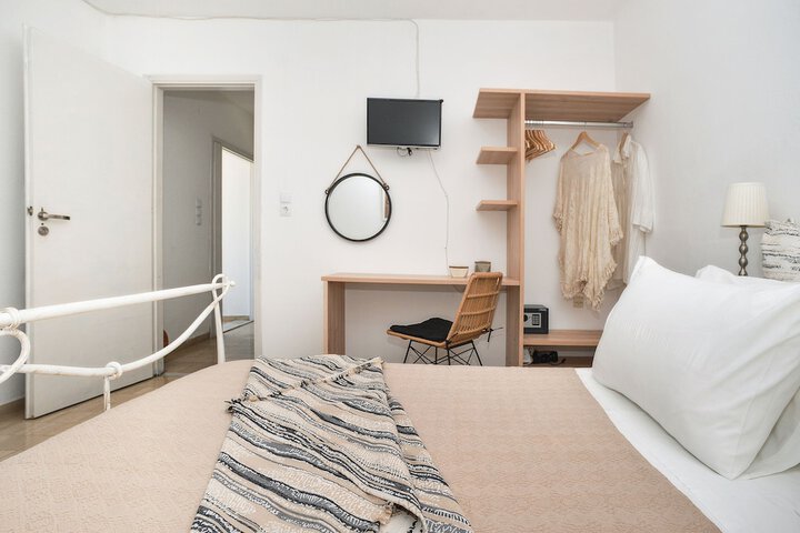 Room 35 of 158