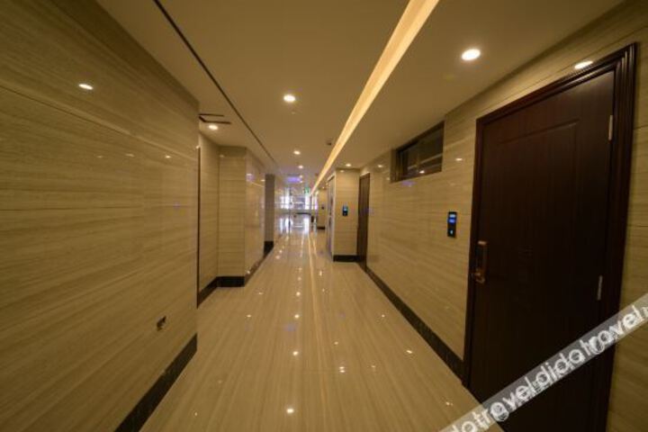 Hotel Interior 9 of 20