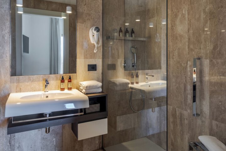 Bathroom Interior Photo