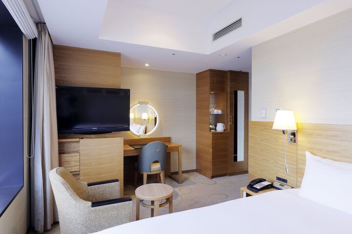 Room 17 of 148