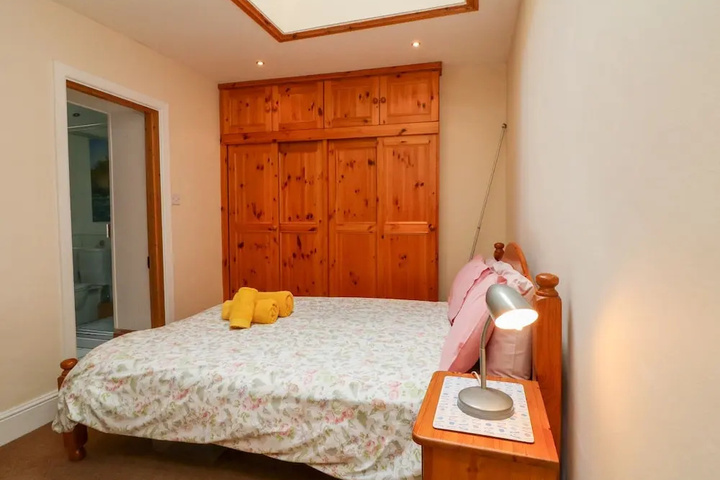 Room 2 of 14