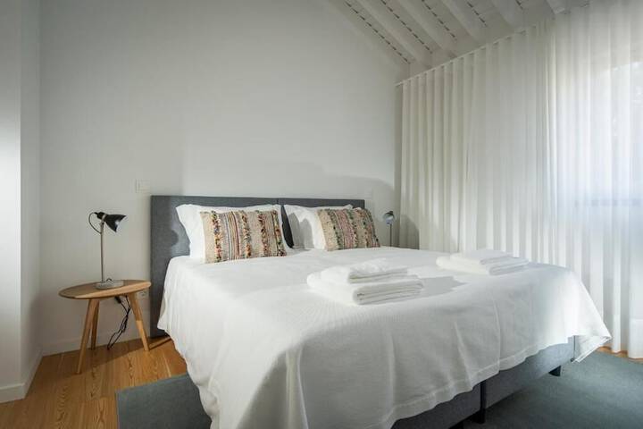 Room 2 of 46