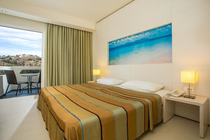 Room 32 of 154