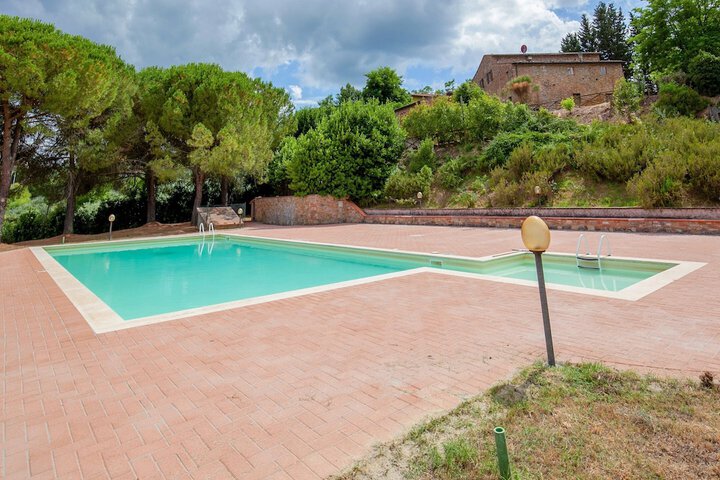 Pool 78 of 189