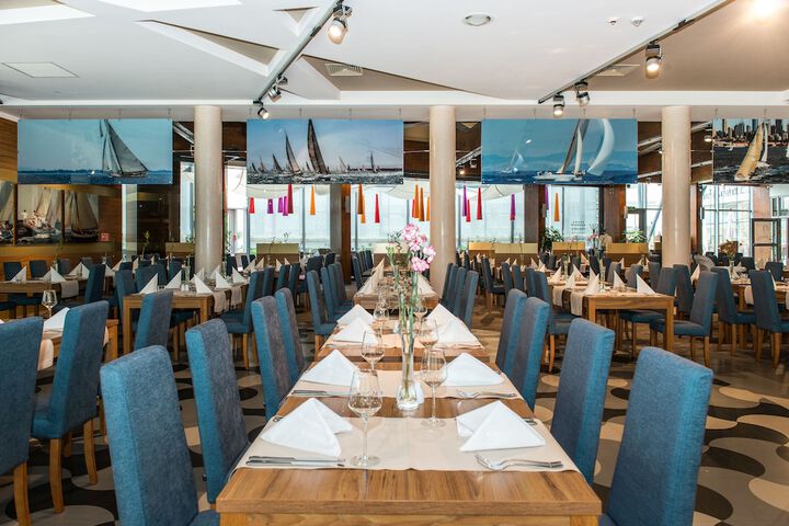 Dining Photos