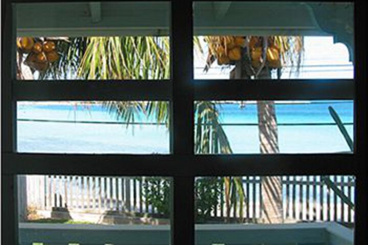 Room 10 of 18