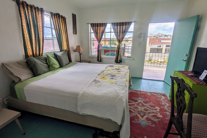 Room 40 of 276
