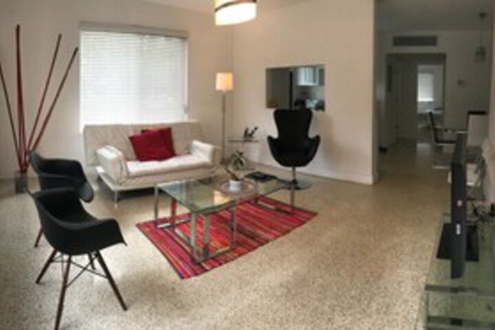 Room 21 of 37