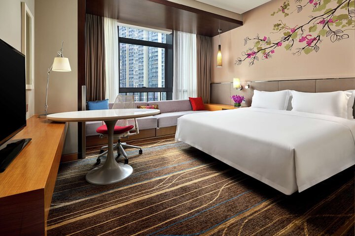 Room 19 of 70