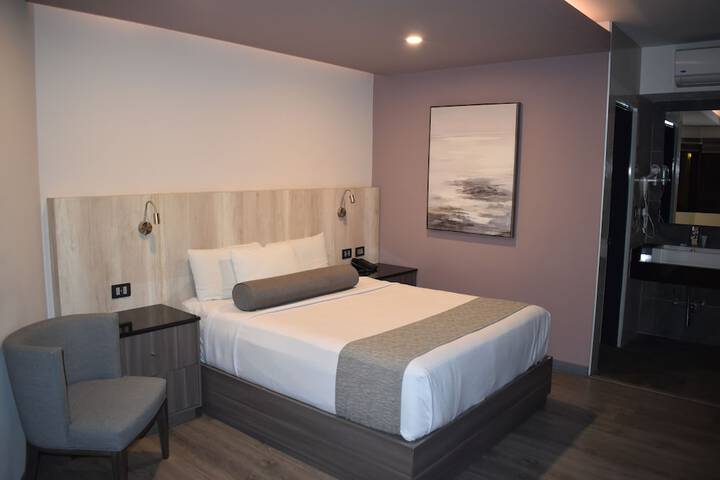 Superior King Bed (13 of 13)