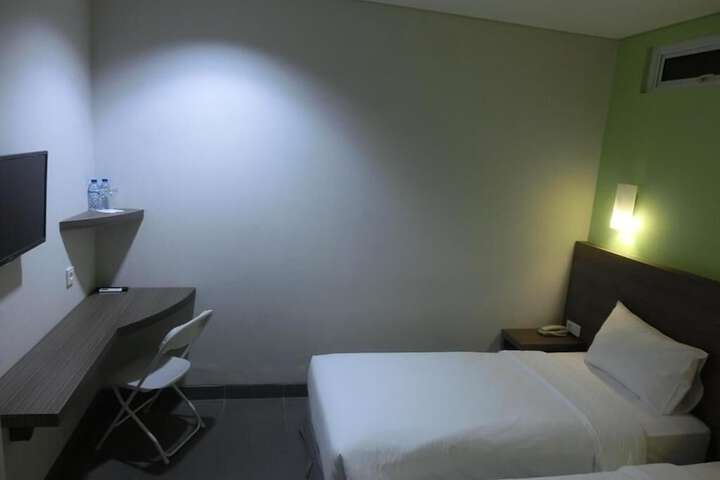Room 11 of 49