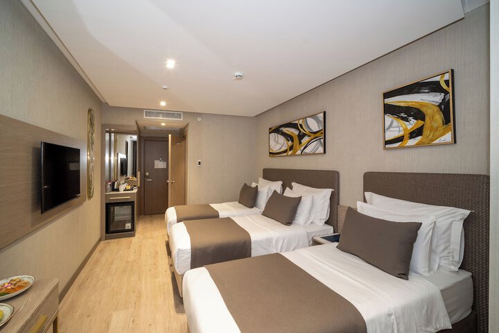 Room 84 of 170
