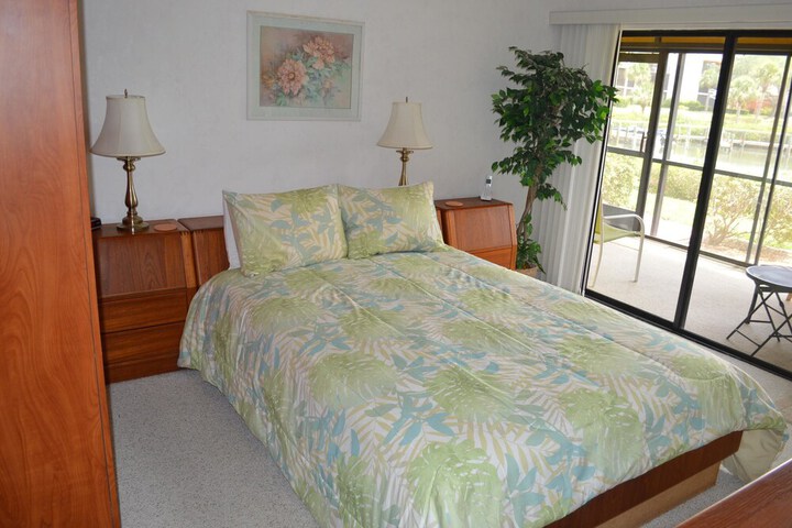 Room 5 of 15