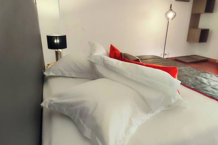 Room 8 of 88