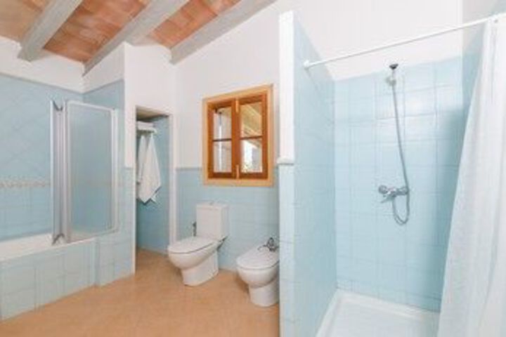 Room 3 of 35