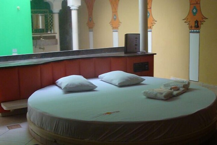 Room 14 of 63