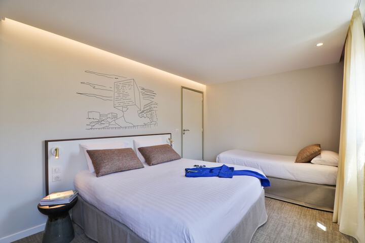 Room 21 of 80