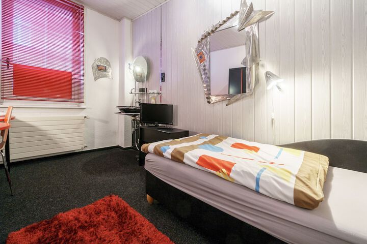 Room 14 of 41