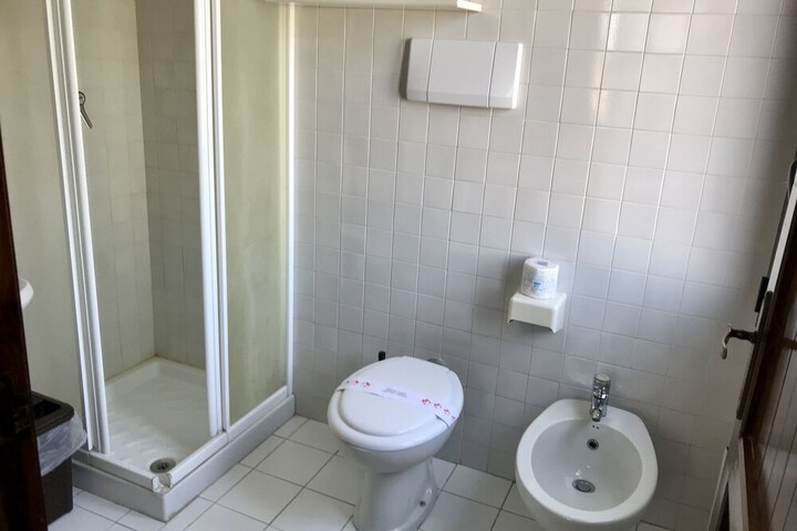Room 18 of 47