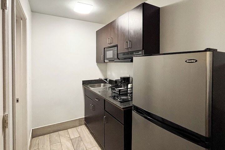 Room 5 of 21