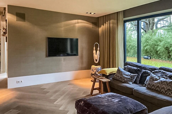 Room 2 of 14
