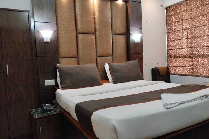Room 18 of 38