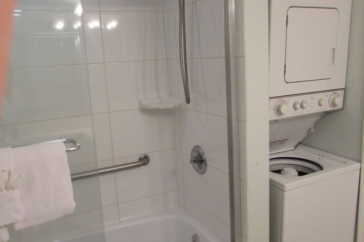 Room 124 of 229