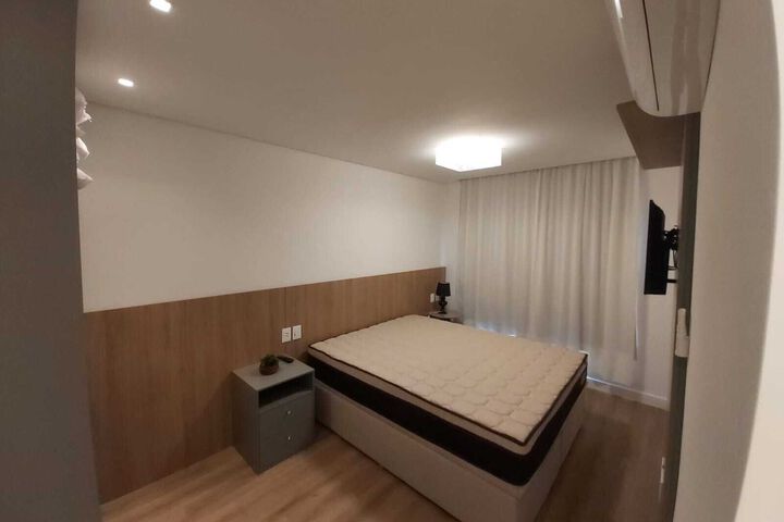 Room 47 of 76