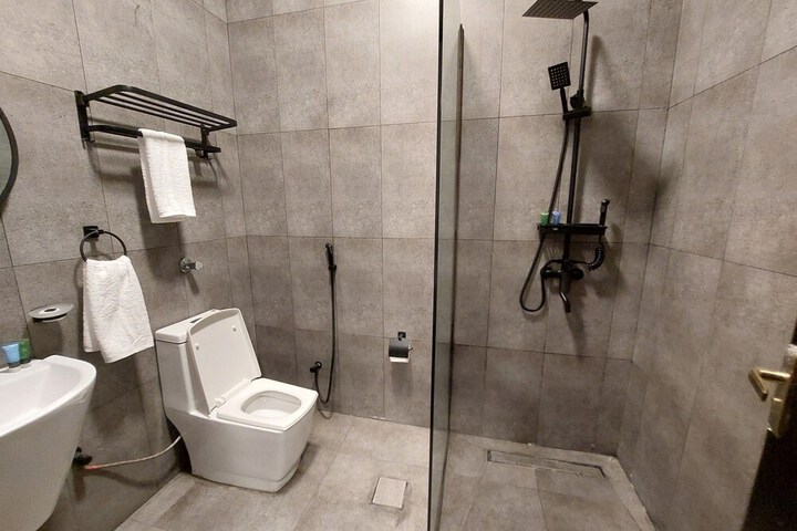 Room 41 of 60