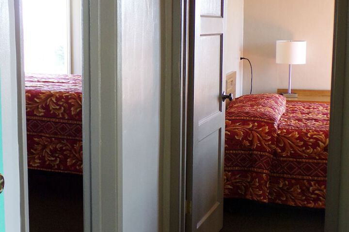 Room 26 of 101