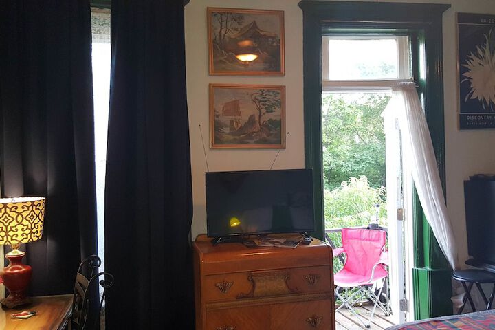 Room 5 of 53