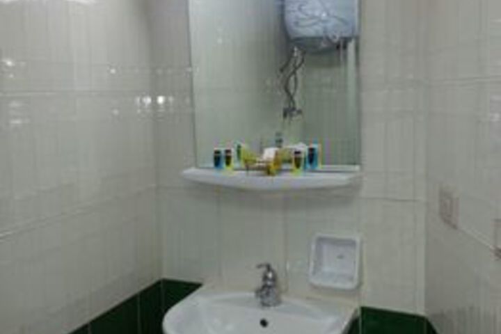 Room 2 of 22
