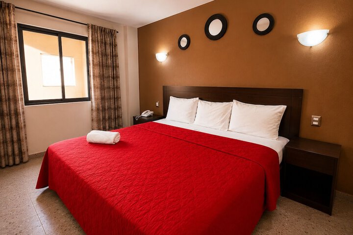 Room 3 of 9