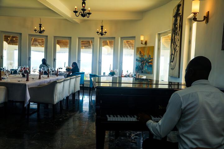 Dining 42 of 73