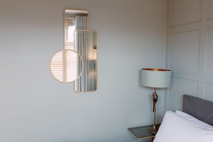 Room 9 of 27