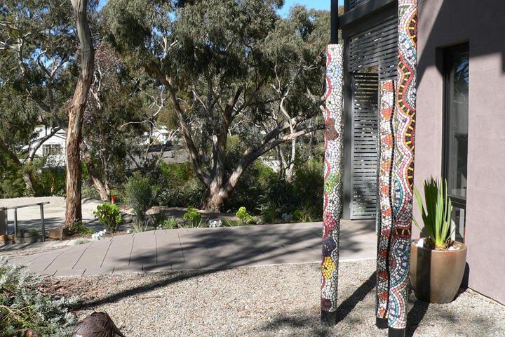 Hotel Exterior 2 of 5