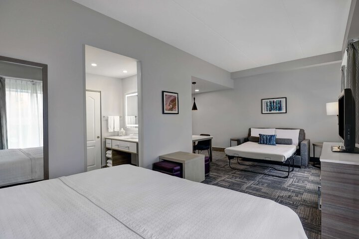 Room 5 of 46