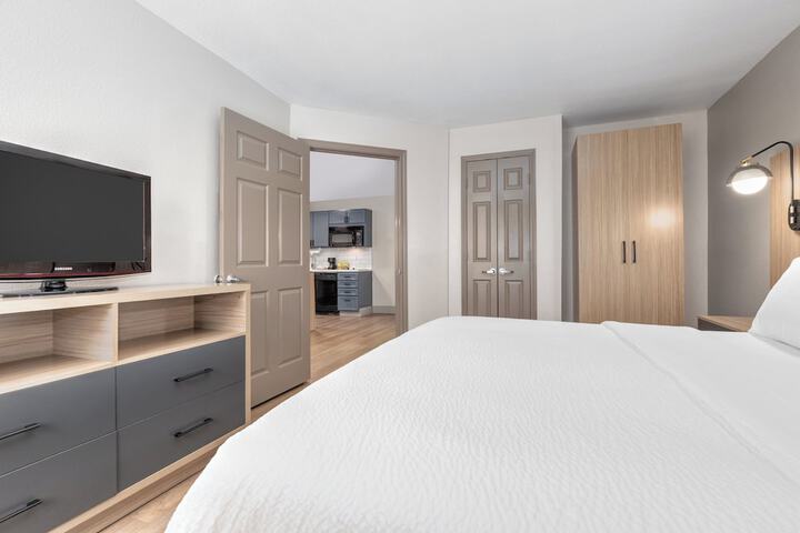 Room 41 of 86