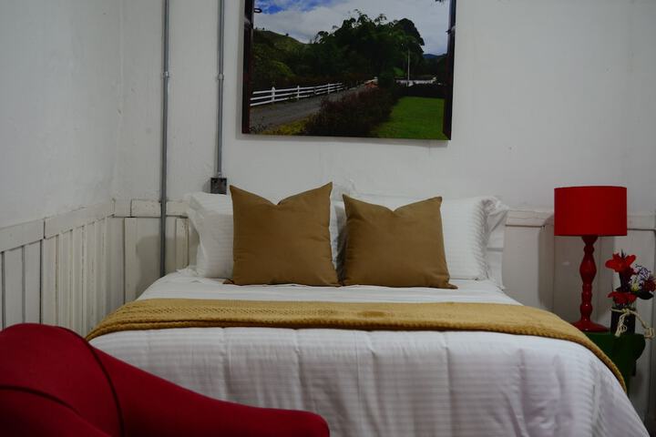 Room 6 of 72